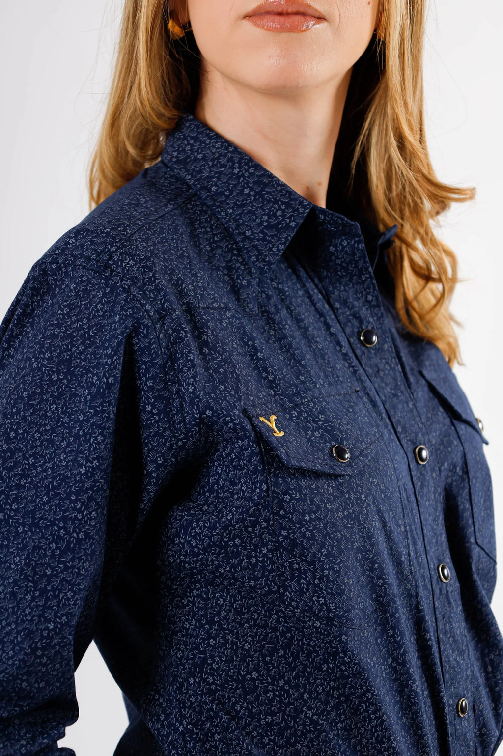 Camisa Yellowstone Azul Estampado Flores